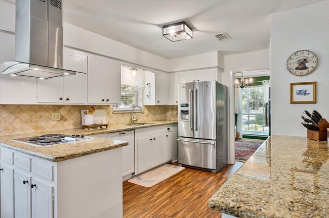 Such a bright and joyful kitchen | Image 19
