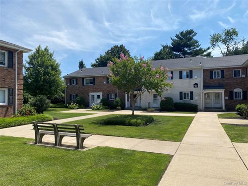 400 Dawson Ln, Jericho, NY, 11753-2555 | Card Image