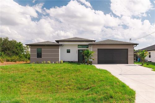 3001 25th St W, Lehigh Acres, FL, 33971-7525 | Card Image