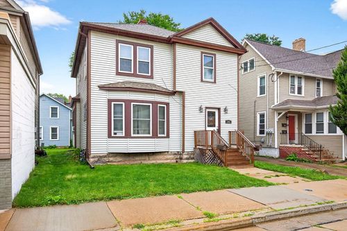 106 E Franklin Street, APPLETON, WI, 54911 | Card Image