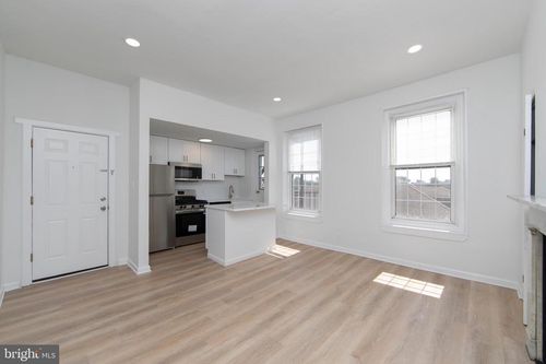 apt-4-9 E Holly Ave, HADDON TOWNSHIP, NJ, 08107-1056 | Card Image
