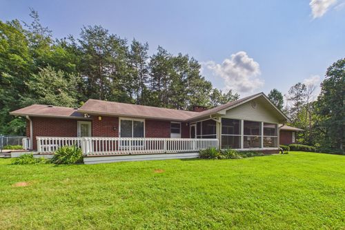 68 Clay Dr, Manchester, KY, 40962-7011 | Card Image