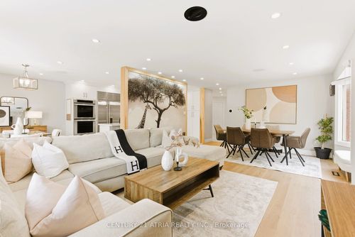 7 Michener Cres, Markham, ON, L3P6H4 | Card Image