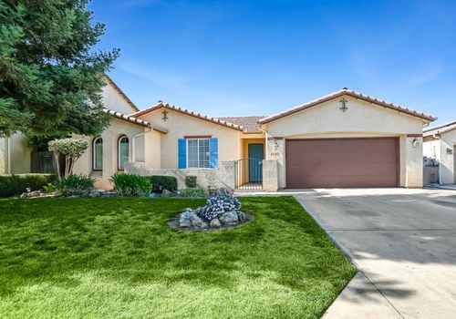 2342 W Luisa Ave, Porterville, CA, 93257-9332 | Card Image