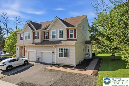 321 E 3rd St, Avondale, PA, 19311-1105 | Card Image