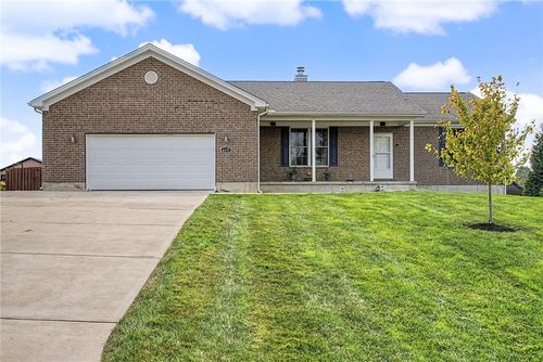 4137 Rosehill Drive, Beavercreek, OH, 45431 | Card Image