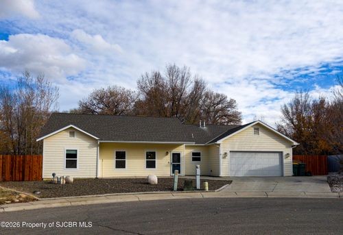 121 Creekside Village Ct, Aztec, NM, 87410-4514 | Card Image
