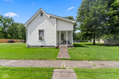 308 Moore St, Crothersville, IN, 47229-1618 | Card Image