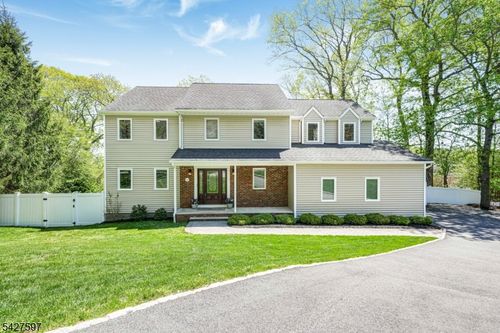 32 Bonnell Ln, Randolph, NJ, 07869-4840 | Card Image