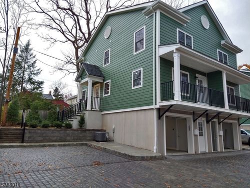 34 Walnut St, Madison, NJ, 07940-1646 | Card Image