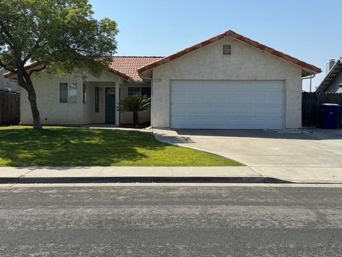 1205 Hawthorn St, Hanford, CA, 93230-4299 | Card Image