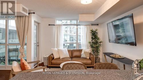 615-219 Fort York Blvd, Toronto, ON, M5V1B1 | Card Image