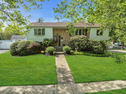 21 Pomper Dr, East Northport, NY, 11731-6418 | Card Image