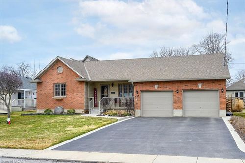 408 Church St, Dunnville, ON, N1A2N8 | Card Image