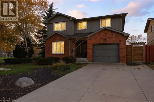 78 Ackland St, Stoney Creek, ON, L8J1H9 | Card Image