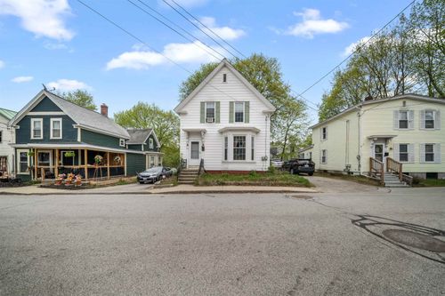 79 Winter Street, Rochester, NH, 03867 | Card Image