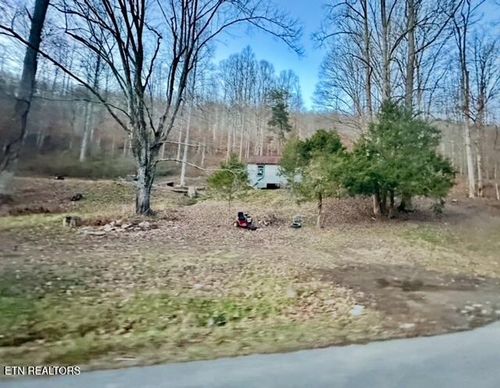 921 Valley Spring Rd, Rose Hill, VA, 24281 | Card Image