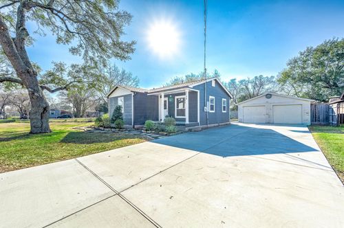 2738 Lilac St, Pasadena, TX, 77503-3912 | Card Image