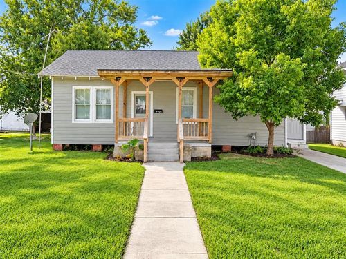2006 Ernest St, Lake Charles, LA, 70601-7258 | Card Image