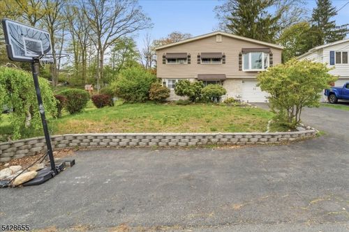 23 Arnold Rd, Landing, NJ, 07850-1701 | Card Image