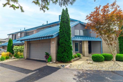 24 Kreger Dr, Wyandotte, MI, 48192-6259 | Card Image