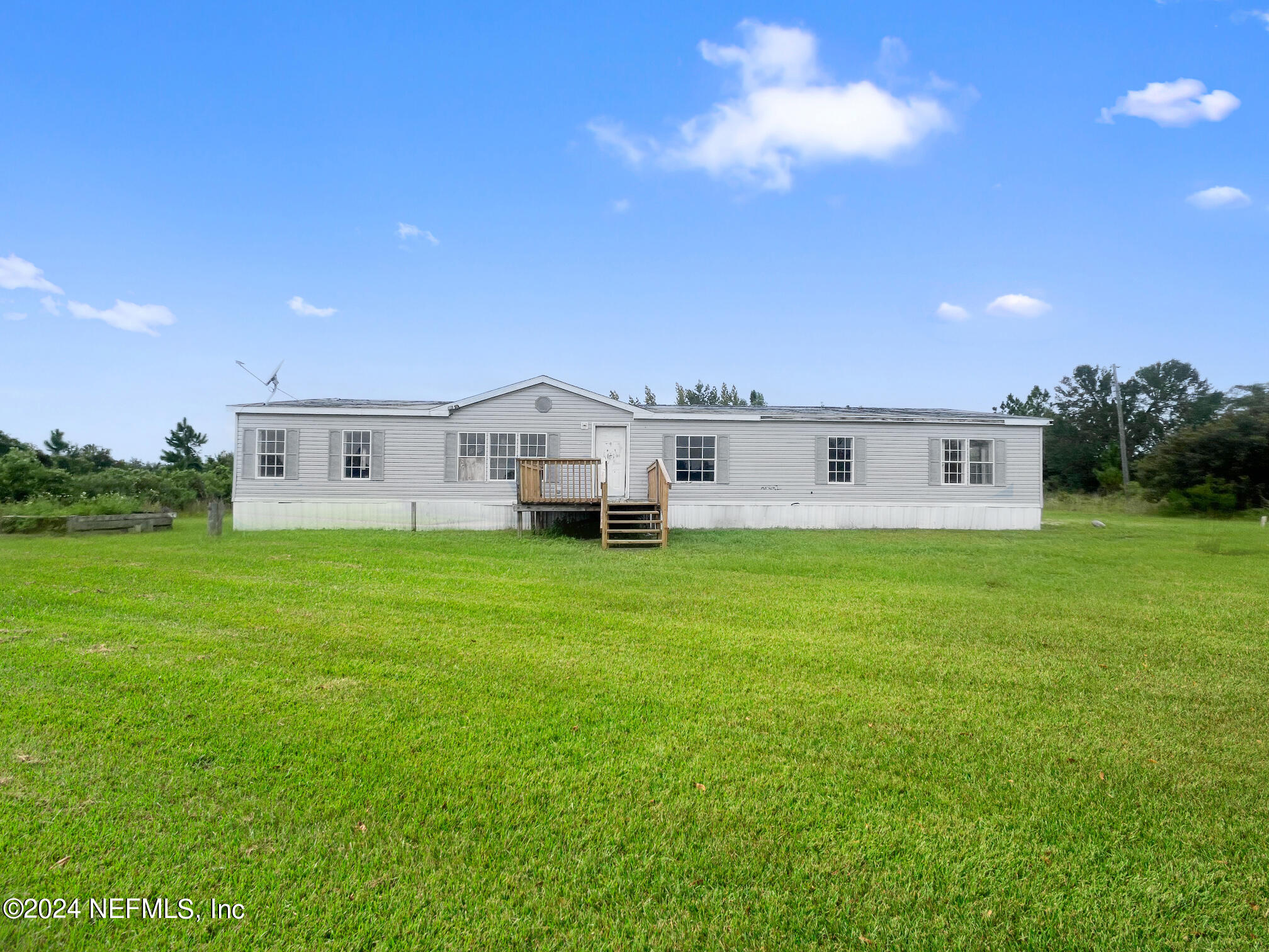 Folsom Rd, Sanderson, FL 32087