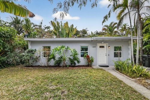 1309 S N St, Lake Worth Beach, FL, 33460-5642 | Card Image