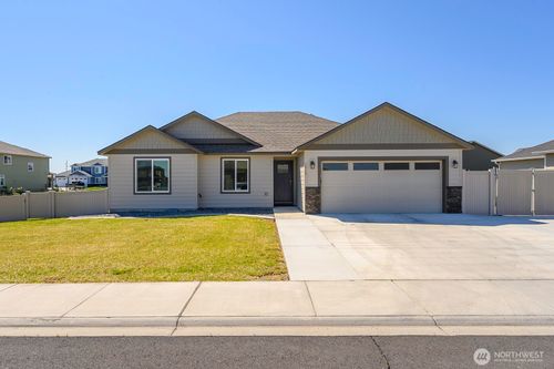 1012 8th Ave Ne, Ephrata, WA, 98823-2177 | Card Image