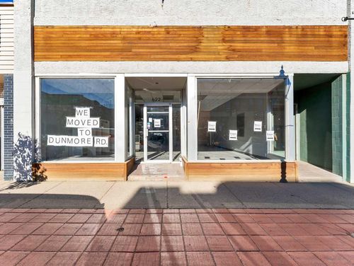 622 3 St Se, Medicine Hat, AB, T1A0H5 | Card Image