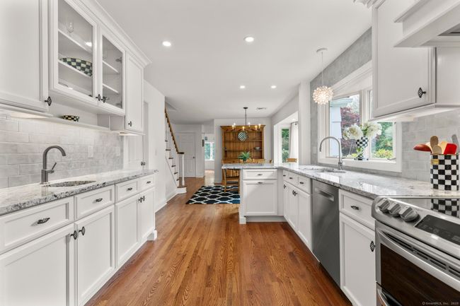 22 Douglas Dr, House other with 4 bedrooms, 3 bathrooms and null parking in Norwalk CT | Image 10