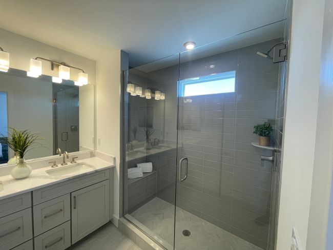 Spa-like primary bath | Image 16