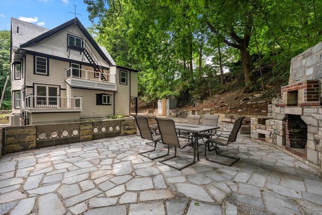 1 - 136 Academy Hill Rd, Condo with 2 bedrooms, 1 bathrooms and 1 parking in Boston MA | Image 15