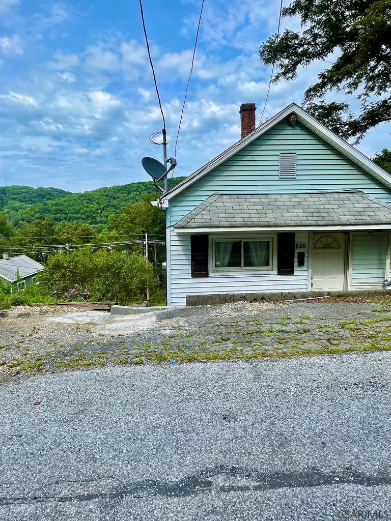 Virginia Ave, Johnstown, PA 15906