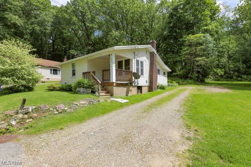 2254 Iraquois St, Ravenna, OH, 44266-1522 | Card Image