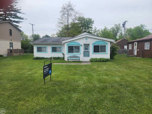 7372 Tulip Rd, Lexington, MI, 48450-8969 | Card Image