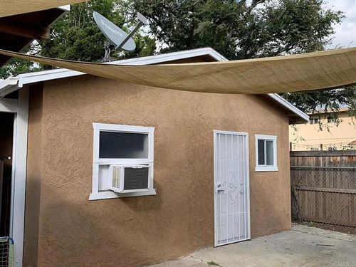 893 S Sunshine Ave, El Cajon, CA, 92020 | Card Image