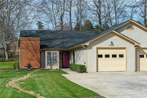 7123 Forest Ln, Union City, GA, 30291-2305 | Card Image