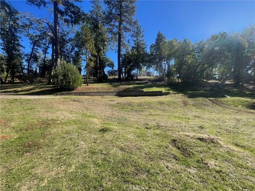 122 Valley View Dr, Paradise, CA, 95969-3711 | Card Image