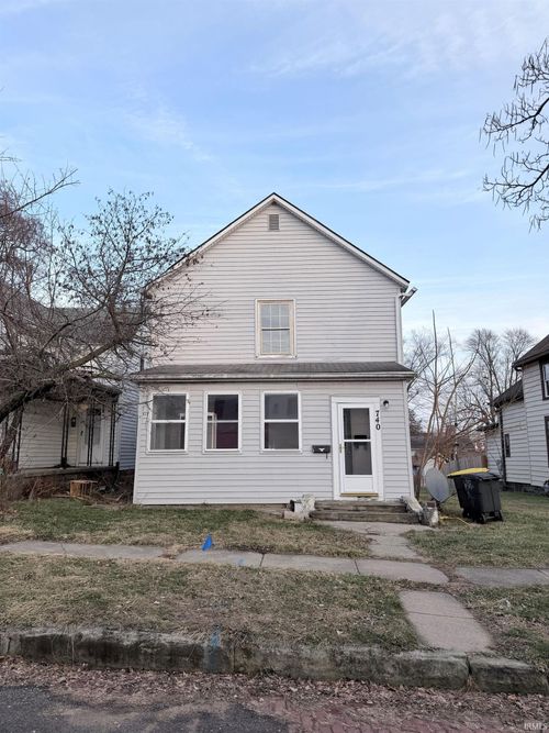 740 Davis St, Fort Wayne, IN, 46808-3758 | Card Image
