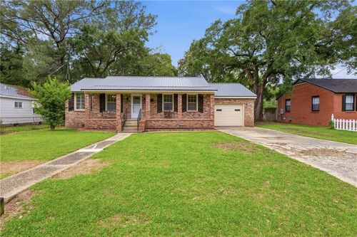 102 5th St, Chickasaw, AL, 36611-1810 | Card Image