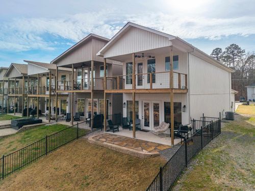 215 Long Beach Dr, Hot Springs, AR, 71913-9720 | Card Image