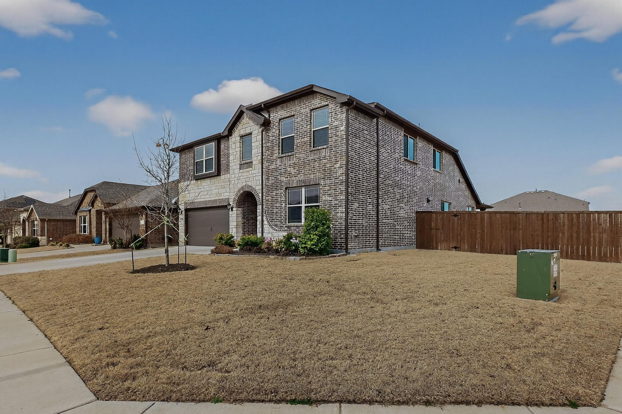 Residential in Aubrey 2