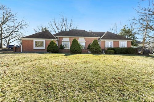 3501 Ne Shady Lane Dr, Gladstone, MO, 64119-1953 | Card Image