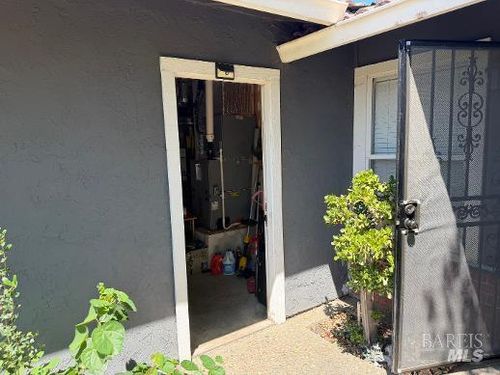 1666 Ontario Court, Fairfield, CA, 94533 | Card Image