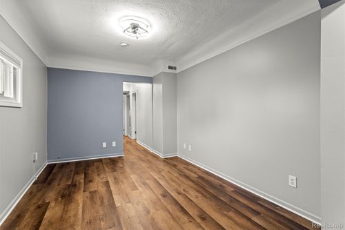 5920 Chase Rd, Dearborn, MI, 48126-2160 | Card Image