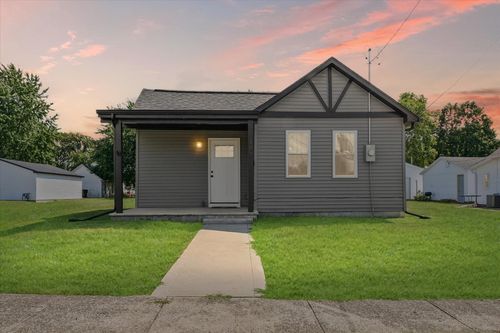 107 W Front St, Fisher, IL, 61843 | Card Image