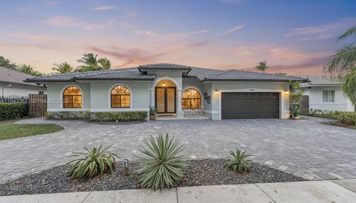 9125 Nw 172nd Ter, Hialeah, FL, 33018 | Card Image