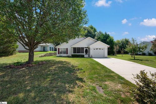 611 Hunters Lane, Anderson, SC, 29625 | Card Image