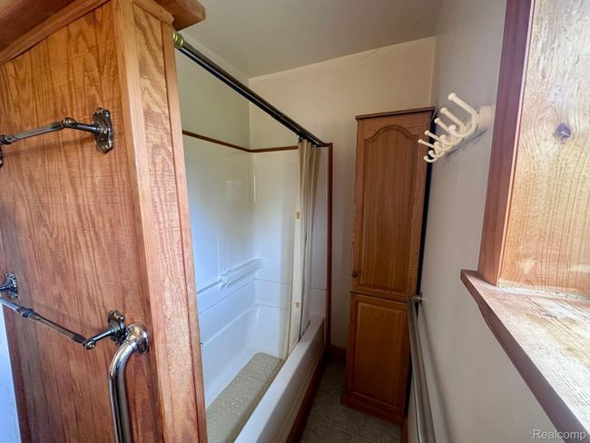 1 1 St St, House other with 3 bedrooms, 1 bathrooms and null parking in Yale MI | Image 13