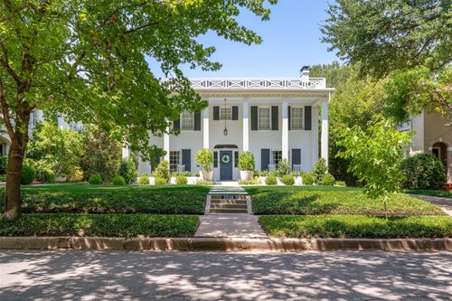 2036 Windsor Pl, Fort Worth, TX, 76110-1758 | Card Image
